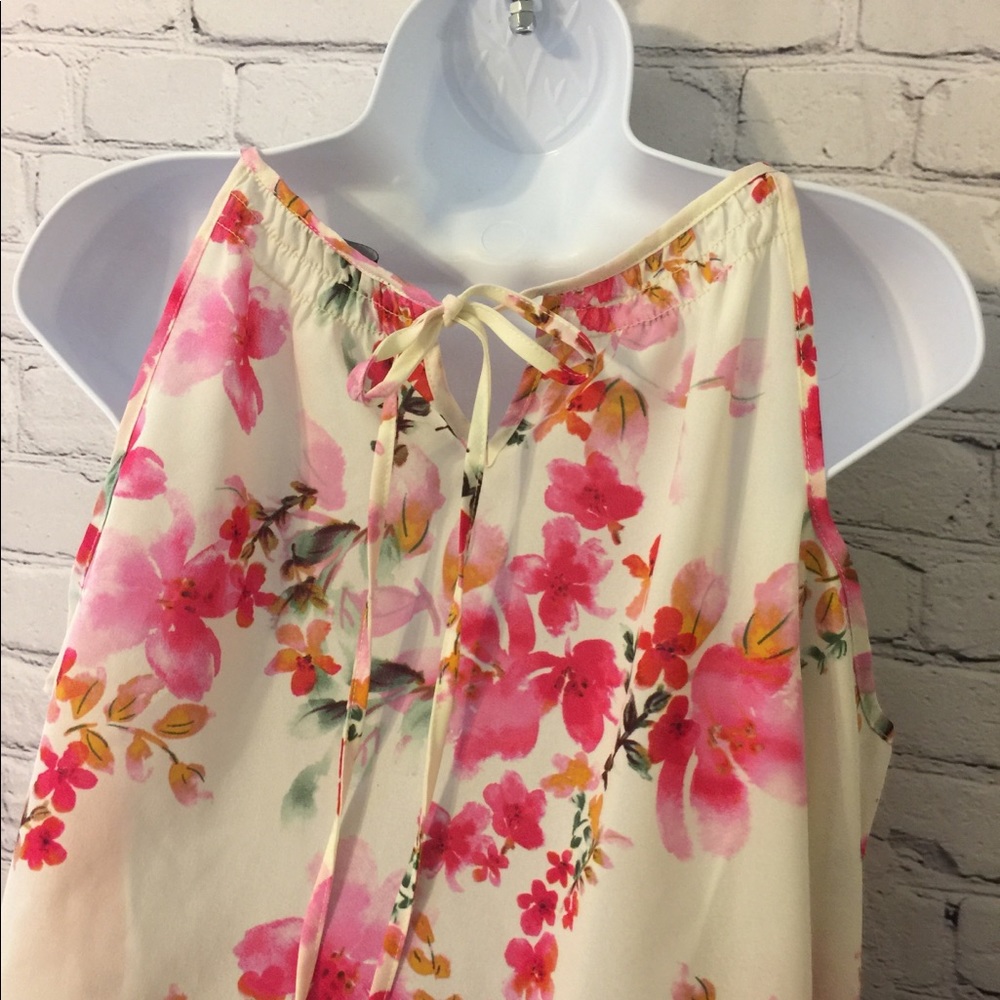 Sanctuary Floral Cold Shoulder Top - Picture 9 of 13
